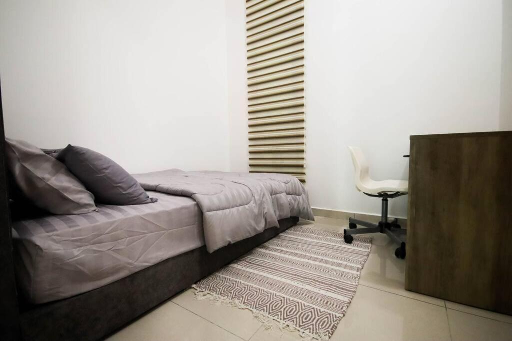 דירות קואלה לומפור Legasi Kampung Baru By Airhost מראה חיצוני תמונה